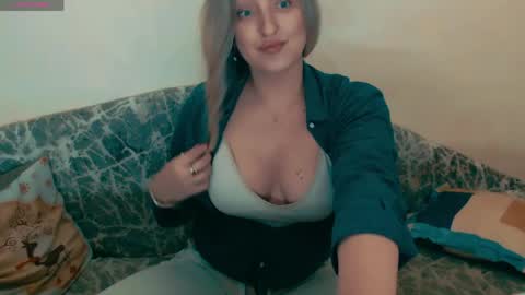 Liza online show from 05-25-26, 06:36