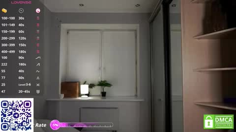 Snapshot of sweetyoops chatting on 10-20-25, 06:19 Astrid online show from 10-20-25, 06:19