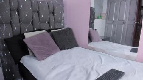 Your dream online show from 06-04-26, 02:23