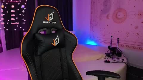 Snapshot of swettymolly chatting on 09-22-25, 10:12 swettymolly online show from 09-22-25, 10:12