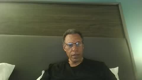 Snapshot of swimmerbod2495 chatting on 05-16-26, 06:21 swimmerbod2495 online show from 05-16-26, 06:21
