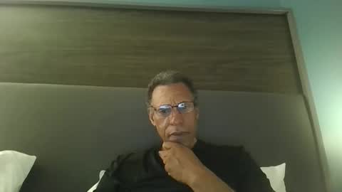 Snapshot of swimmerbod2495 chatting on 05-16-26, 07:05 swimmerbod2495 online show from 05-16-26, 07:05