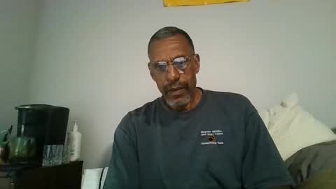 Snapshot of swimmerbod2495 chatting on 07-10-26, 09:28 swimmerbod2495 online show from 07-10-26, 09:28