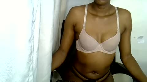 swit_candie online show from 06-28-26, 11:44