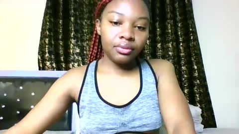 Snapshot of swit_candy chatting on 04-26-26, 02:04 Candy online show from 04-26-26, 02:04