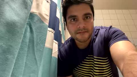 Snapshot of switchitup__ chatting on 11-12-25, 08:41 switchitup__ online show from 11-12-25, 08:41