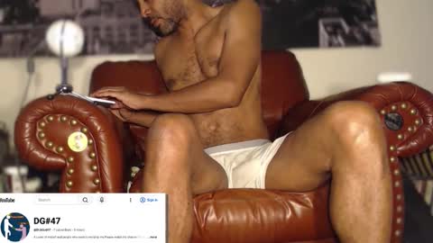 Snapshot of swolebbc chatting on 10-29-25, 08:05 The DickGod online show from 10-29-25, 08:05