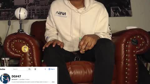 Snapshot of swolebbc chatting on 10-29-25, 11:50 The DickGod online show from 10-29-25, 11:50