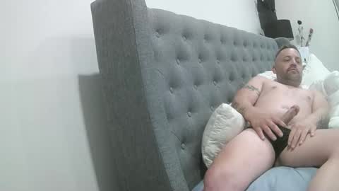 Snapshot of sxylegsturnmeon chatting on 02-12-26, 01:55 sxylegsturnmeon online show from 02-12-26, 01:55