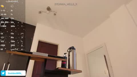 Snapshot of sylvana_mills_x chatting on 06-16-26, 07:49 Sylvana online show from 06-16-26, 07:49