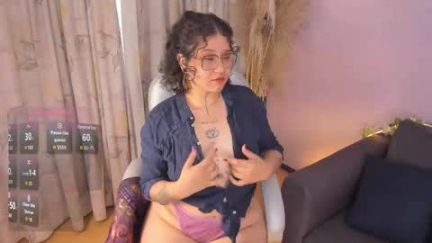Snapshot of sylvara_bx chatting on 05-07-26, 11:37 online show from 05-07-26, 11:37