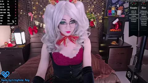 Sylvie online show from 12-26-24, 12:36