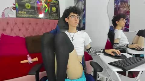 Snapshot of syriussz chatting on 01-18-26, 07:17 Syriussz online show from 01-18-26, 07:17