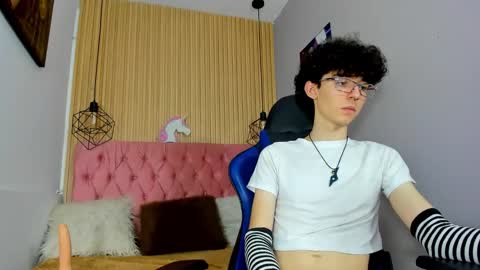 Snapshot of syriussz chatting on 02-09-26, 08:24 Syriussz online show from 02-09-26, 08:24