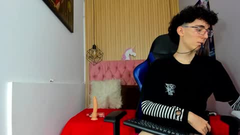 Snapshot of syriussz chatting on 02-13-26, 07:43 Syriussz online show from 02-13-26, 07:43