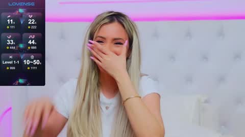 Snapshot of taahiraarabian chatting on 02-10-25, 04:36 Arianna online show from 02-10-25, 04:36