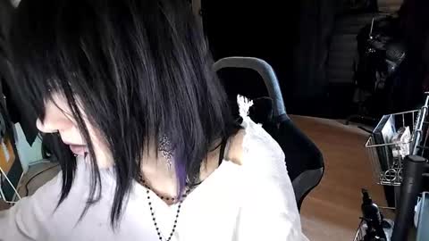 Lina online show from 02-15-26, 11:19