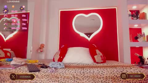 Snapshot of tabyjhonson_ chatting on 10-01-25, 12:33 Taby Jhoson online show from 10-01-25, 12:33