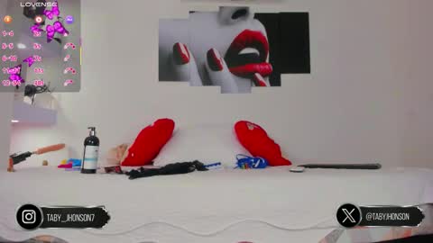 Snapshot of tabyjhonson_ chatting on 10-27-25, 01:04 Taby Jhoson online show from 10-27-25, 01:04
