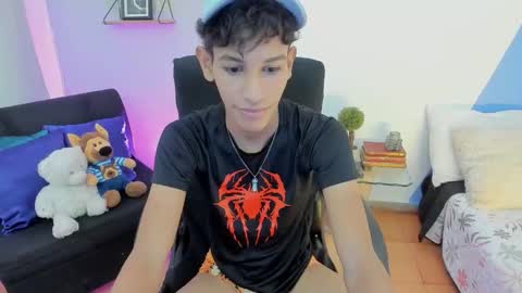 Snapshot of tachi00 chatting on 03-02-26, 09:21 Tashi00 online show from 03-02-26, 09:21