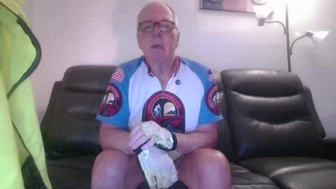 Snapshot of tacrunner66_ chatting on 06-28-26, 01:39 tacrunner66_ online show from 06-28-26, 01:39