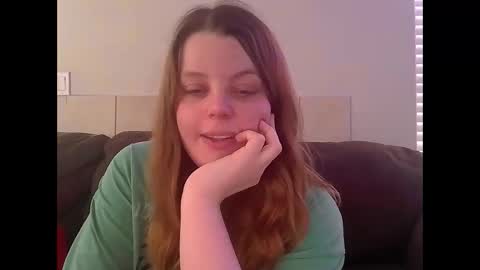 Snapshot of tacyluxe chatting on 05-18-26, 01:35 tacyluxe online show from 05-18-26, 01:35