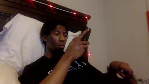 Taejhon online show from 11-22-25, 09:25