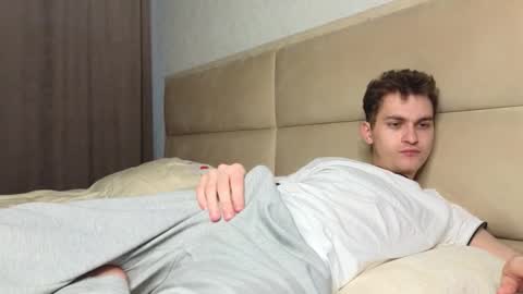 Alex online show from 01-06-26, 02:15