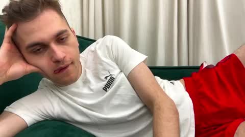 Alex online show from 05-26-26, 01:34