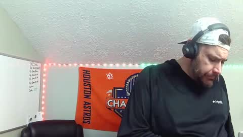 TaintNuzzler online show from 02-16-25, 03:27