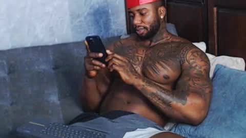 Tairon Tucke online show from 01-06-25, 03:20