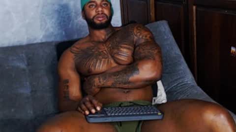 Tairon Tucke online show from 01-09-25, 01:29