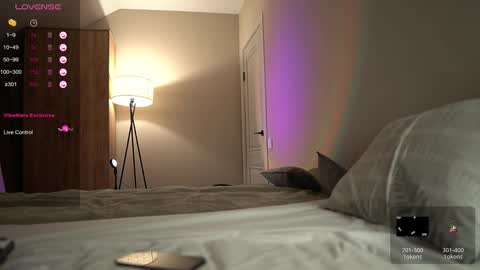 Taison online show from 10-26-25, 07:42