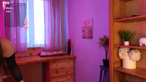 Lizzy online show from 10-23-25, 07:18