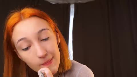 Snapshot of taiteedgington chatting on 09-20-25, 03:29 im Lally online show from 09-20-25, 03:29
