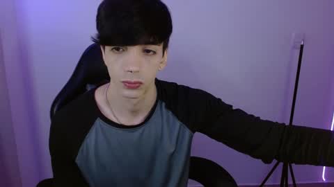 Snapshot of takeru___ chatting on 02-14-26, 12:07 takeru___ online show from 02-14-26, 12:07