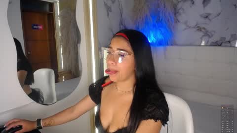 taliasweett online show from 05-13-26, 08:16