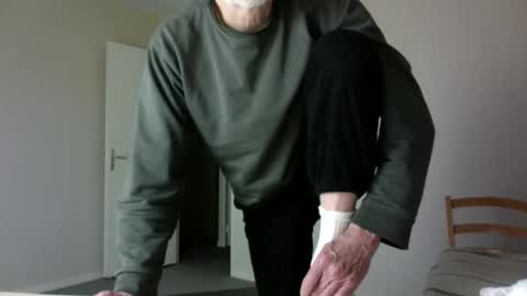 Snapshot of taliesin4321 chatting on 02-04-26, 03:34 Jack Pierrot online show from 02-04-26, 03:34