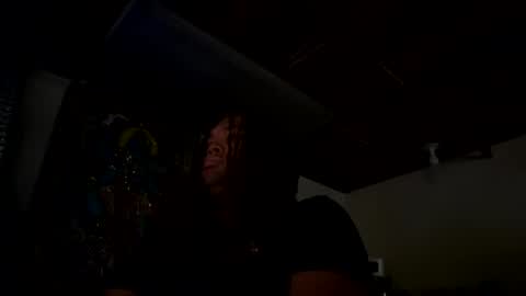 Tallarr  online show from 11-17-25, 04:13