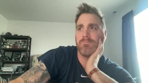 Snapshot of tallchef12 chatting on 01-10-25, 05:34 Zaddy online show from 01-10-25, 05:34