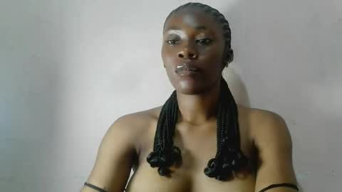 Snapshot of tallnsexydee chatting on 07-27-26, 10:00 tallnsexydee online show from 07-27-26, 10:00