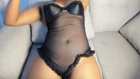 Jade online show from 01-13-26, 04:51