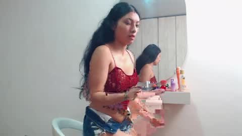 Hi im sara online show from 04-06-26, 01:01