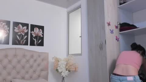 Hi im sara online show from 07-30-26, 01:10
