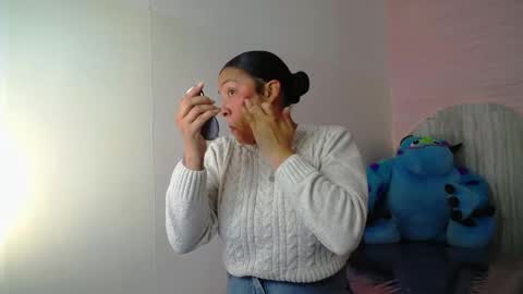 Tamara online show from 11-25-25, 02:55