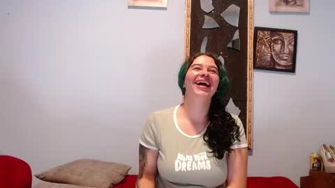 Snapshot of tamara_reyna chatting on 04-22-26, 09:38 Tammy Modelo independiente YEAH online show from 04-22-26, 09:38