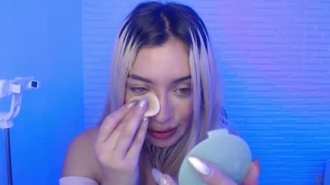 Snapshot of tamara_velezz chatting on 02-02-26, 09:02 Tamara online show from 02-02-26, 09:02