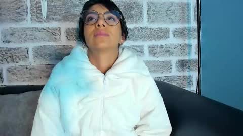 Tamy  online show from 02-04-25, 08:28