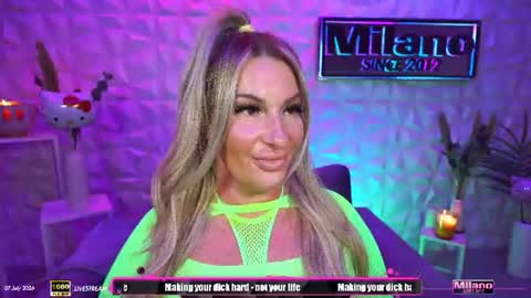 Snapshot of tamaramilano chatting on 07-07-26, 08:18 TamaraMilano online show from 07-07-26, 08:18