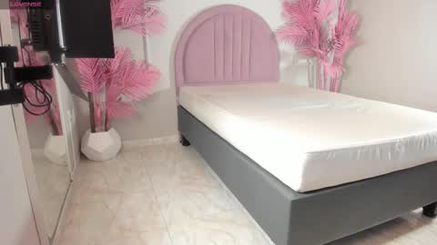 tamaramilleer online show from 02-15-26, 03:36